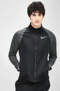 Sản phẩm Hoodies_nikevn 200x300 — Công Ty TNHH May Mặc Và Xuất Nhập Khẩu EVAS — MST 0107942691