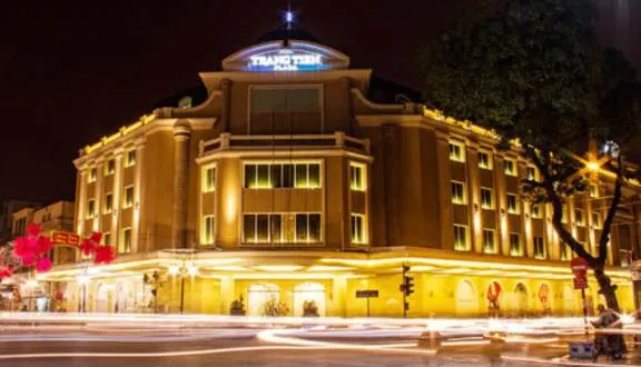 Sản phẩm dgm_trang tien plaza — Công Ty TNHH Thương Mại Dịch Vụ 369 Hoàng Gia — MST 0107966075