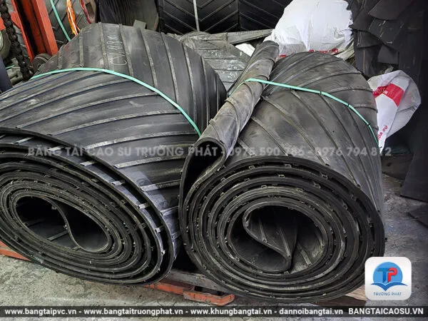 Sản phẩm bang tai cao su lien trong 01 600x450 — Công Ty TNHH Thương Mại Cơ Khí Chế Tạo Trường Phát — MST 0107969326