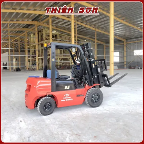 Sản phẩm xe nang dau 2.5 tan — Xe Nâng Thiên Sơn - Chi Nhánh Công Ty Cổ Phần Xe Nâng Thiên Sơn — MST 0108008519