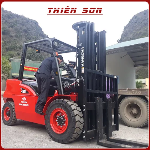 Sản phẩm xe nang dau 5 tan — Xe Nâng Thiên Sơn - Chi Nhánh Công Ty Cổ Phần Xe Nâng Thiên Sơn — MST 0108008519