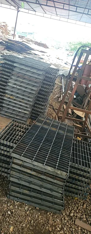 Sản phẩm 366854937 — Nắp Hố Ga T&T - Công Ty TNHH Thương Mại Sản Xuất Và Vận Tải T&T Hà Nội — MST 0108010003