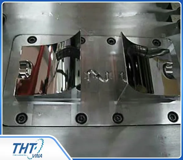 Sản phẩm ma crom cung khuon ep nhua min — Cắt Khắc Laser THT Vina - Công Ty TNHH Công Nghệ THT Vina — MST 0108030426