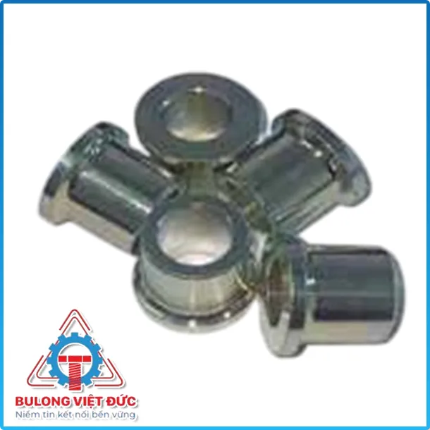 Sản phẩm oc vit, bulong30 — Công Ty TNHH Sản Xuất Và Thương Mại Bulong Việt Đức — MST 0108151244