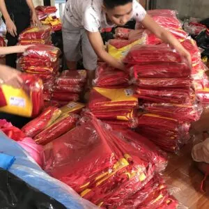 Sản phẩm z2136974686743_75e5563161d814885a69e5f0fe917271 300x300 — Xưởng May Cờ Hoàng Gia - Công Ty CP Đầu Tư Toàn Cầu Hoàng Gia — MST 0108170737