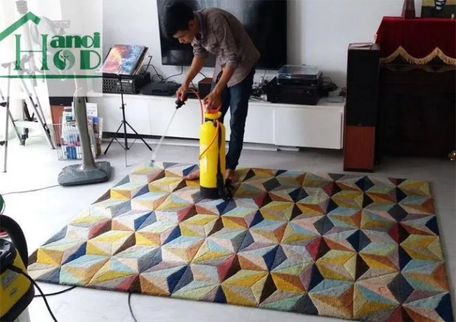 Sản phẩm dich vu giat tham van phong 7 e1628847776835 — Công Ty TNHH Thương Mại Và Dịch Vụ Vệ Sinh Công Nghiệp Hà Nội QD — MST 0108177267