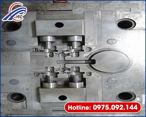 Sản phẩm khuon nhom 2 — Khuôn Mẫu HNC - Công Ty TNHH Cơ Khí Chính Xác Hà Nội CNC — MST 0108180485