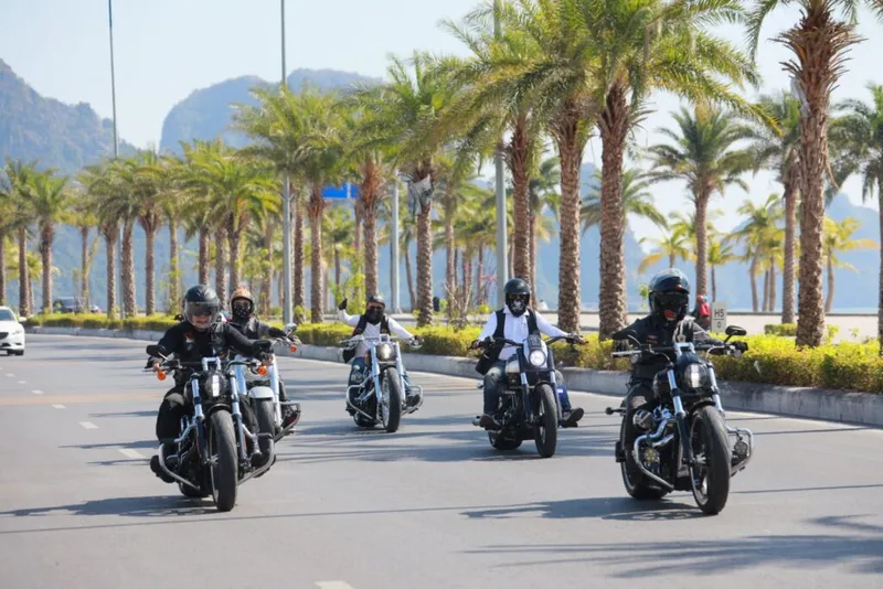 Sản phẩm VIET NAM HOG harley davidson 1024x683 — Công Ty TNHH Truyền Thông Và Tổ Chức Sự Kiện Số 1 — MST 0108181538