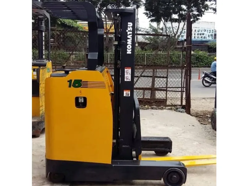 Sản phẩm xe nang komatsu 15 tan 1 — Công Ty TNHH TM Và Kỹ Thuật IFC Việt Nam — MST 0108212560