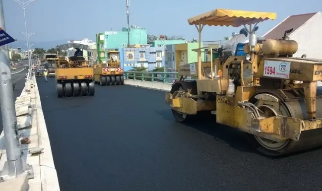 Sản phẩm thi cong nhua nong 6 — Công Ty Cổ Phần Xây Dựng Solcom — MST 0108242773
