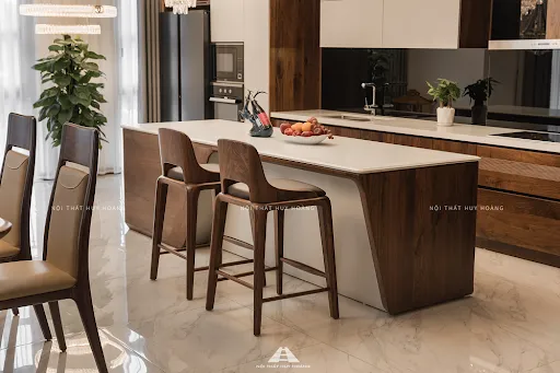 Sản phẩm Huy Hoang la showroom noi that go oc cho nhieu khach chon — Thanh Ren HPT Việt Nam - Công Ty CP Đầu Tư Thương Mại HPT Việt Nam — MST 0108279727