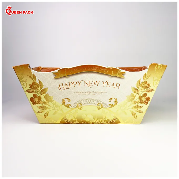 Sản phẩm khay thuyen happy new year mau vang — Bao Bì Thực Phẩm Queen Pack - Công ty TNHH Queen Pack — MST 0108316471