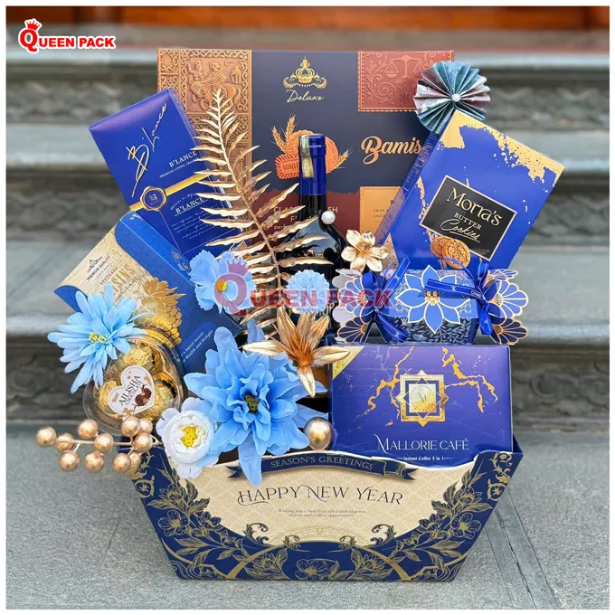 Sản phẩm khay thuyen tet HPNY 2026 mau xanh — Bao Bì Thực Phẩm Queen Pack - Công ty TNHH Queen Pack — MST 0108316471