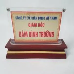 Sản phẩm bien chuc danh mica de go — Công Ty TNHH Thương Mại Dịch Vụ Thủ Đô Vàng — MST 0108320189