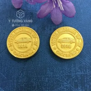 Sản phẩm huy hieu dong ms21 300x300 — Quà Tặng ý Tưởng Vàng - Công Ty TNHH Sản Xuất Quà Tặng Đối Ngoại ý Tưởng Vàng — MST 0108408940