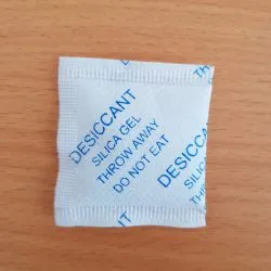 Sản phẩm gói chống ẩm 5g 250x250 — Công Ty TNHH Sản Xuất Và Thương Mại Danh Gia — MST 0108462257