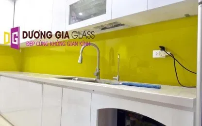 Sản phẩm kinh op bep mau vang chanh 416x260 — Công Ty TNHH TM DV Và Xây Lắp Dương Gia Glass — MST 0108495277