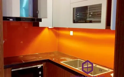 Sản phẩm Kinh op bep mau cam 2 416x260 — Công Ty TNHH TM DV Và Xây Lắp Dương Gia Glass — MST 0108495277