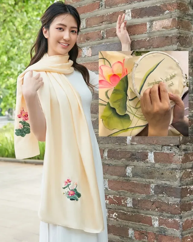 Sản phẩm khan lua to tam theu tay thu cong cao cap sensilk — Công Ty CP Sen Silk Việt Nam — MST 0108531824