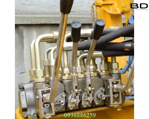 Sản phẩm bộ điều khiển van thủy lực máy cào vơ — Công Ty Cổ Phần XNK Công Nghệ OBD Việt Nam — MST 0108612946