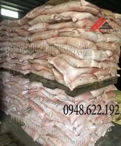 Sản phẩm bột màu đỏ 1 247x296 — Hạt Nhựa Hương Sơn - Công Ty TNHH Sản Xuất Thương Mại Và Xây Dựng Hương Sơn — MST 0108631089