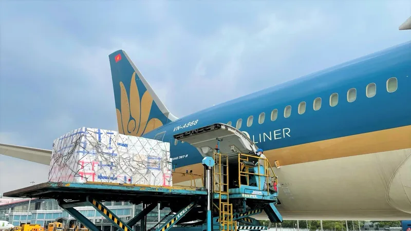 Sản phẩm dich_vu_chuyen_phat_hang_khong_noi_dia — Vận Chuyển Máy KAT Logistics - Công Ty TNHH Thương Mại Sản Xuất Và Dịch Vụ KAT — MST 0108635358