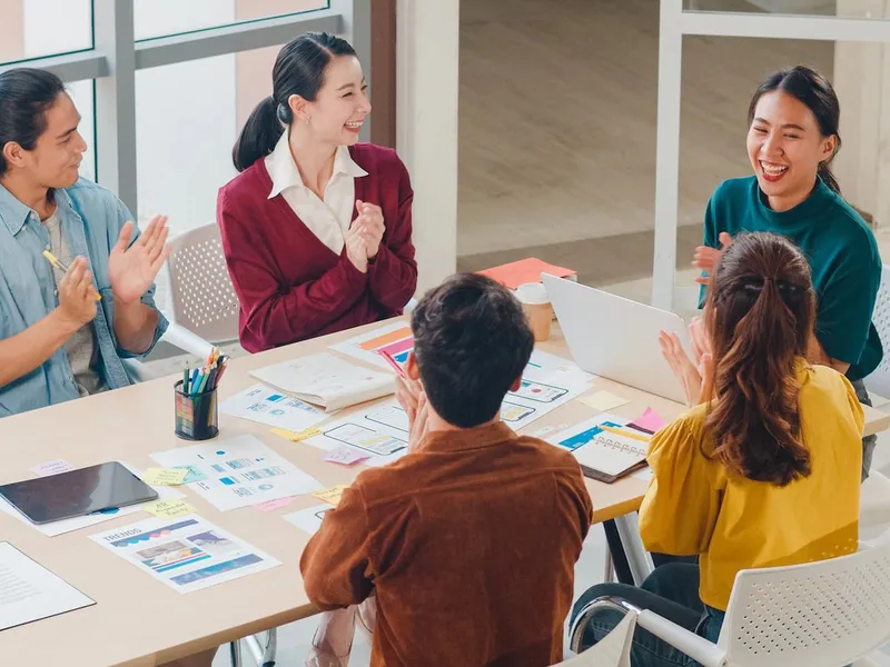 Sản phẩm multiracial group asia young creative people smart casual wear discussing business clapping laughing smiling together brainstorm meeting office coworker teamwork successful concept 7861 2740 copy 3_orig — Công ty Cổ phần Công nghệ Việt Nam Ring — MST 0108747661