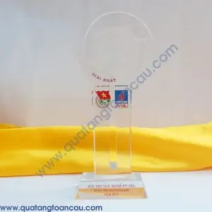 Sản phẩm Biểu trưng pha lê quà tặng 31 600x600 300x300 — Quà Tặng Toàn Cầu - Công Ty Cổ Phần Sản Xuất Và Thương Mại Quà Tặng Toàn Cầu — MST 0108823383