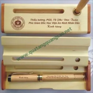 Sản phẩm Bút gỗ khắc tên chữ hình 10 600x600 300x300 — Quà Tặng Toàn Cầu - Công Ty Cổ Phần Sản Xuất Và Thương Mại Quà Tặng Toàn Cầu — MST 0108823383