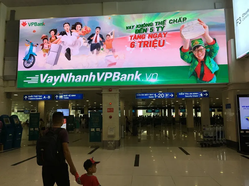 Sản phẩm bien quang cao hop den san bay 2 1 — Quảng Cáo Nam Sơn - Công Ty Cổ Phần Quảng Cáo Và Du Lịch Nam Sơn — MST 0108829850