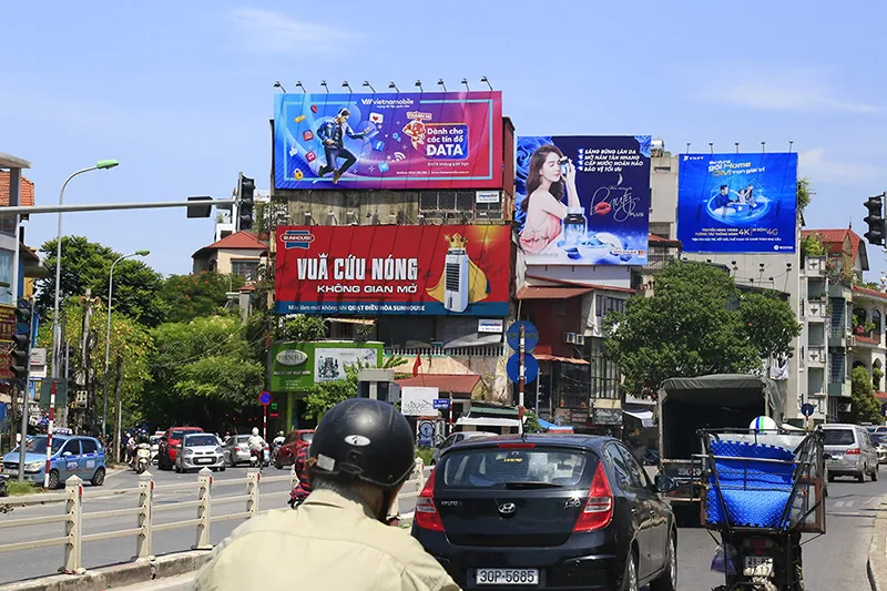 Sản phẩm quang cao ngoai troi tai ha noi 1 — Quảng Cáo Nam Sơn - Công Ty Cổ Phần Quảng Cáo Và Du Lịch Nam Sơn — MST 0108829850