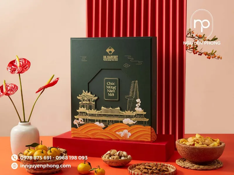 Sản phẩm in hop qua tet y nghia — Công Ty TNHH Sản Xuất Và Thương Mại Nguyên Phong — MST 0108837932