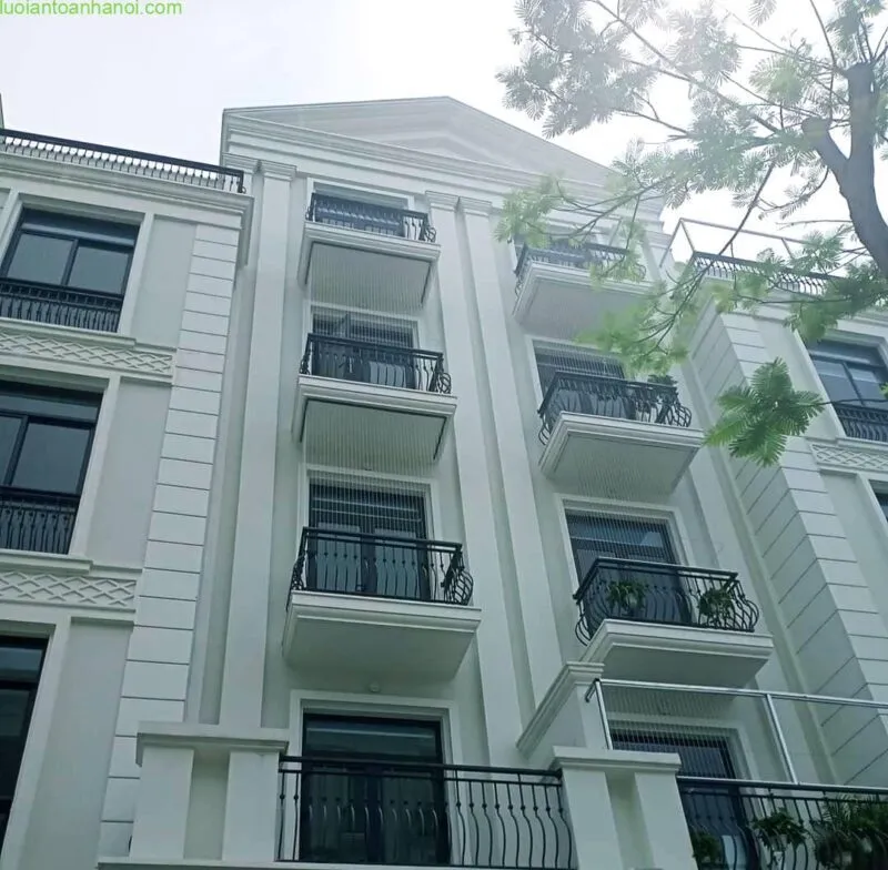 Sản phẩm luoi an toan toa nha e1683601332709 — Công Ty Cổ Phần Đầu Tư Và Phát Triển Nội Thất Hòa Phát — MST 0108880053