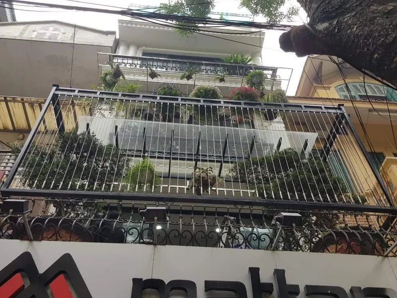 Sản phẩm cap ban cong — Công Ty Cổ Phần Đầu Tư Và Phát Triển Nội Thất Hòa Phát — MST 0108880053