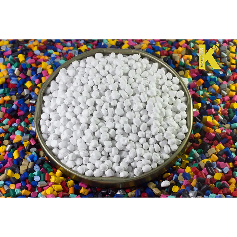 Sản phẩm White Masterbatch.jpg — Công Ty TNHH Khan Plastics — MST 0108947124
