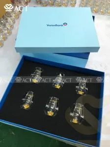 Sản phẩm qua tang doanh nghiep edited 224x300 — Quà Tặng Dát Vàng - Công Ty TNHH Q&V — MST 0109110473