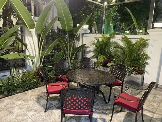 Sản phẩm ban ghe nhom duc d120 1 — Công Ty TNHH Sản Xuất Và Dịch Vụ Nội Thất Hòa Phát — MST 0109189402