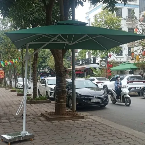 Sản phẩm du lech tam vuong 3m mau xanh 1 — Công Ty TNHH Sản Xuất Và Dịch Vụ Nội Thất Hòa Phát — MST 0109189402