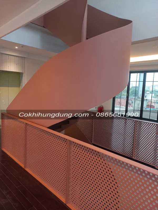 Sản phẩm cau thang xoan oc 9 1 — Công Ty TNHH Xây Dựng Và Phát Triển Cơ Khí Hùng Dũng — MST 0109294301