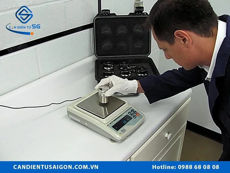 Sản phẩm cach hieu chuan can dien tu 1 — Công Ty Cổ Phần Cân Điện Tử Sài Gòn — MST 0109543727