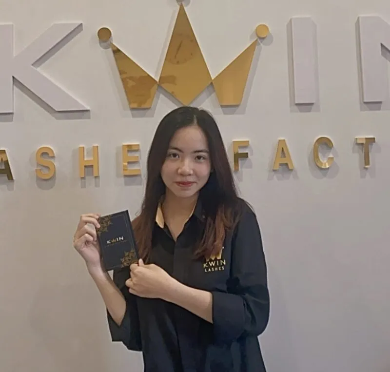 Sản phẩm Linh 1 — Công Ty TNHH XNK Kwin Lashes — MST 0109715817