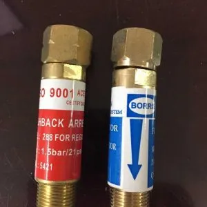 Sản phẩm van chong chay nguoc oxygas_optimized 300x300 — Công Ty TNHH Khí Công Nghiệp Đức Nguyên — MST 0109719579