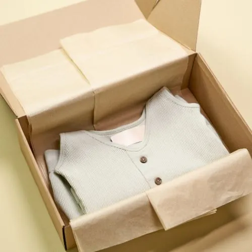 Sản phẩm Hop carton nap gai 25x17x7cm san 3 lop song E mat nau day moc Hupuna.com_ — Băng Dính Hupuna Group - Công Ty Cổ Phần Hupuna Group — MST 0109746861