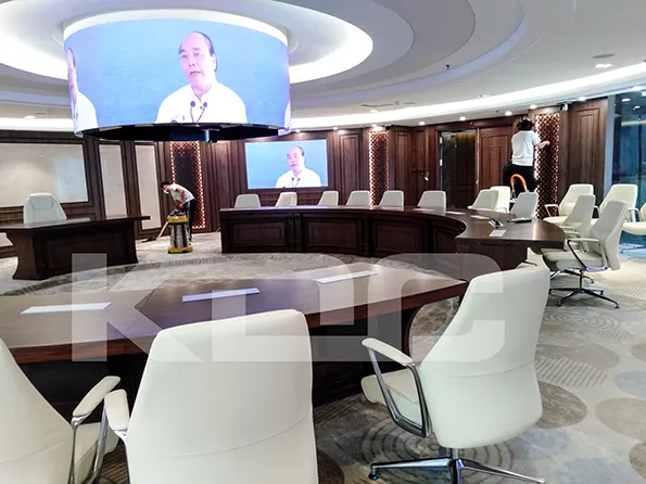 Sản phẩm Ve_sinh_cong_nghiep_van_phong_cong_ty_Deo_Ca — Công Ty TNHH Thương Mại Và Dịch Vụ Vệ Sinh KDC — MST 0109973310