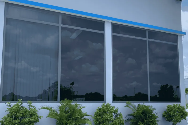 Sản phẩm phim cach nhiet van phong — Phim Cách Nhiệt Hoàng Gia - Công Ty TNHH Phim Cách Nhiệt Hoàng Gia — MST 0109983284