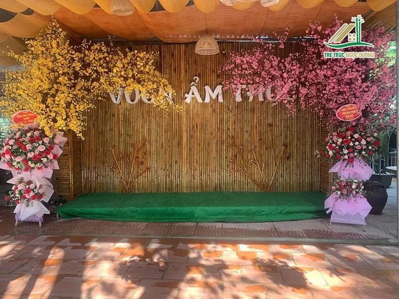 Sản phẩm Thi cong tre truc trang tri nha hang Vuon Am Thuc — Công Ty TNHH Kiến Trúc Xây Dựng Và Nội Thất Ngọc Dương — MST 0110059870