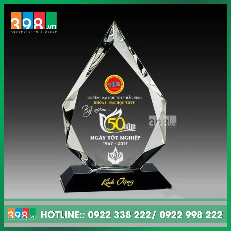 Sản phẩm Kỷ niệm chương — Công Ty TNHH Quảng Cáo & Nội Thất 398 — MST 0110093857