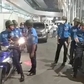 Sản phẩm bao ve muc tieu di dong — Bảo Vệ An Ninh Việt Nam - Công Ty Cổ Phần Thương Mại Dịch Vụ Bảo Vệ An Ninh Việt
Nam — MST 0110157740