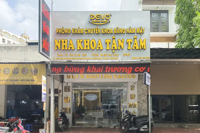 Sản phẩm anh nha khoa devo co so 2 — Công Ty CP Tập Đoàn DEVO — MST 0110171826