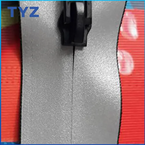 Sản phẩm chong nuoc 1 — Dây Khóa Kéo ZIPPER VN - Công Ty TNHH ZIPPER VN — MST 0110179737